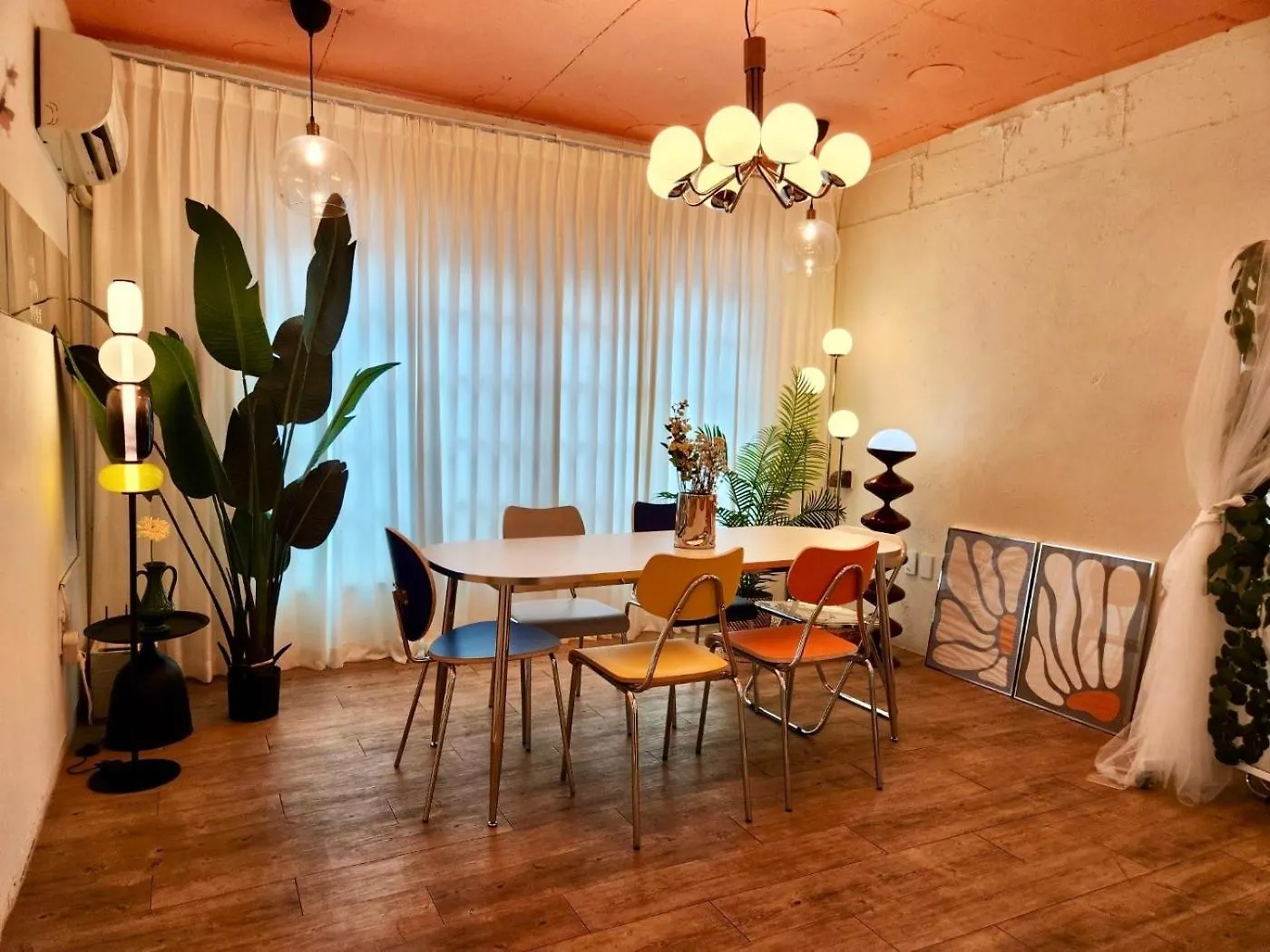 Kontakte von Villasis - Our Oasis In Hot Hongdae 301 Or 401
